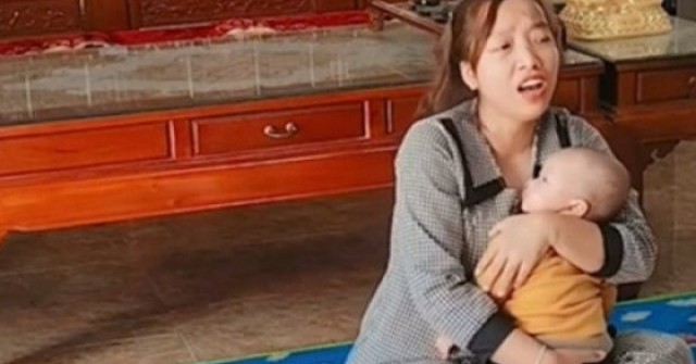 adt1738468442-me-bim-sua-hung-yen-vua-cham-con-vua-anh-cat-3-2-auto-cropjpg-1 Mẹ 'bỉm sữa' Hưng Yên vừa chăm con vừa hát hay như ca sĩ, sự thật gây bất ngờ adt1738468442 me bim sua hung yen vua cham con vua anh cat 3 2 auto cropjpg 1