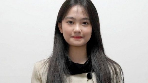 Nữ sinh Hà Nội biết 3 ngoại ngữ, đỗ đại học tinh hoa nước Mỹ 28 Nữ sinh Hà Nội biết 3 ngoại ngữ, đỗ đại học tinh hoa nước Mỹ adt1738634415 nu sinh ha noi biet 3 ngoai ngu do d anh cat 3 2 auto cropjpg