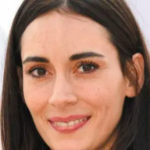 Nữ diễn viên nổi tiếng bất ngờ bị cảnh sát thẩm vấn vì vai diễn bất thường adt1738721424 nu dien vien noi tieng bat ngo bi ca anh cat 3 2 auto croppng