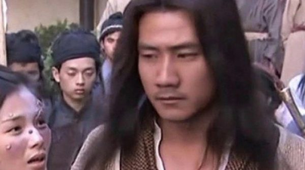 Không phải Hàng long thập bát chưởng, đây mới là võ công giúp Tiêu Phong áp chế quần hùng adt1738804272 tieu phong 0 86777 33 0 420 740 crop anh cat 3 2 auto cropjpg