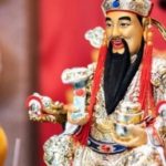 Được vía Thần Tài, 4 con giáp mở cửa gặp quý nhân, tài lộc ùn ùn kéo đến sau ngày 10/1 âm lịch adt1738826195 via than tai1 2572 0 192 1080 1920 c anh cat 3 2 auto cropjpg