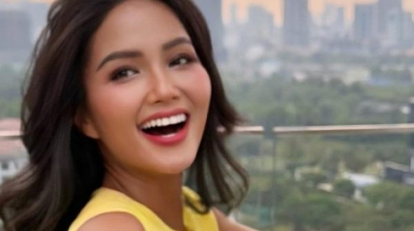 H'Hen Niê nhận lời cầu hôn nhưng vẫn chặn Facebook bạn trai adt1739327290 5458 4575 9646 anh cat 3 2 auto cropjpg