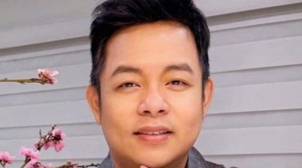 Ca sĩ Quang Lê gây tranh cãi khi 'phá' hit của Hòa Minzy và Tăng Duy Tân 27 Ca sĩ Quang Lê gây tranh cãi khi 'phá' hit của Hòa Minzy và Tăng Duy Tân adt1739500012 ca si quang le gay tranh cai khi pha anh cat 3 2 auto cropjpg