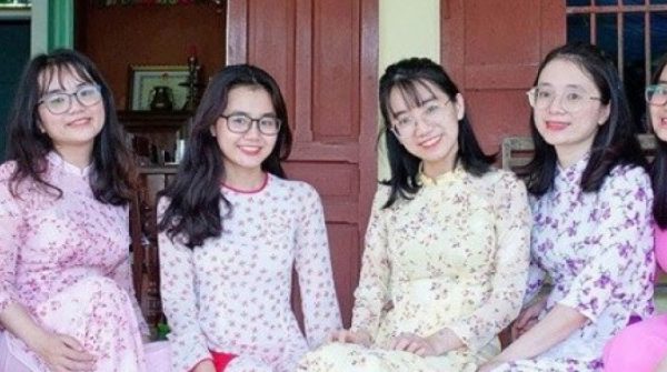 Bố mẹ ở Quảng Ngãi có 6 con gái giỏi, xinh, luôn nhất quán 3 điều trong nuôi dạy adt1739577389 bo me o quang ngai co 6 con gai gioi anh cat 3 2 auto cropjpg