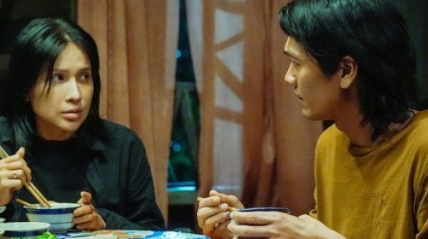 Phim 'Quỷ nhập tràng' hé lộ biến cố adt1739931122 quy nhap trang 1 2854 17 8764 4190 3 anh cat 3 2 auto cropjpg