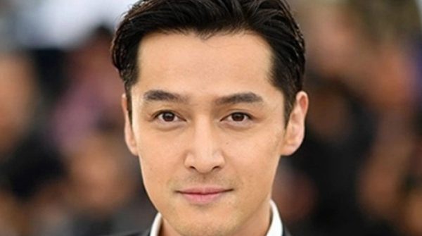 Diễn viên Hồ Ca phản ứng trước tin bị ung thư phổi, gần qua đời adt1740365922 dien vien ho ca phan ung truoc tin b anh cat 3 2 auto cropjpg