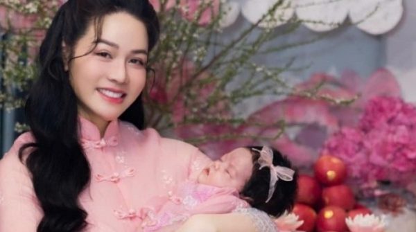 Nhật Kim Anh: 'Tôi hạnh phúc một mình nuôi con, không còn tin vào hôn nhân' adt1740963851 nhatkimanhtop1 1222 8959 1292 anh cat 3 2 auto cropjpg