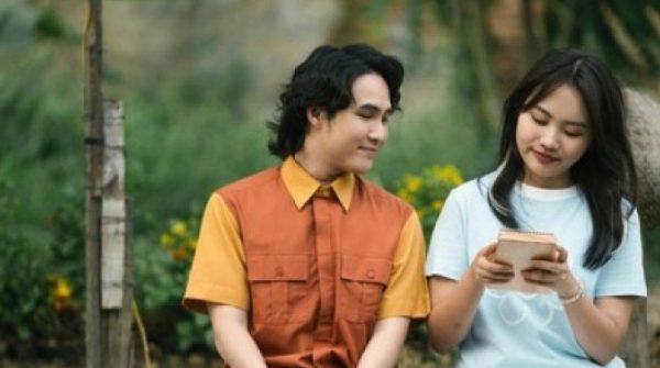 Phim "Nhà gia tiên" thu hơn 200 tỉ đồng adt1741159435 ngt still199 1 55736 0 0 1600 2560 c anh cat 3 2 auto cropjpg