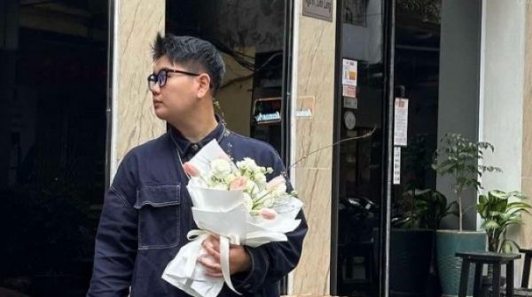 Đau đầu vì quà 8/3 adt1741242598 0b6b310a 1a56 480e 80e3 0139eb 9597 anh cat 3 2 auto cropjpg