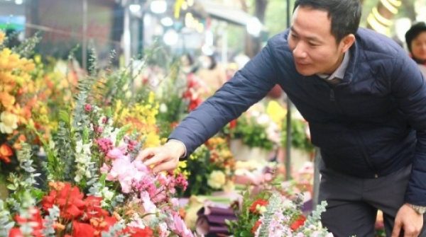 Tại sao phụ nữ đòi bình đẳng nhưng bắt đàn ông làm trụ cột? adt1741401893 1 4 1162 1177 8517 1064 anh cat 3 2 auto cropjpg