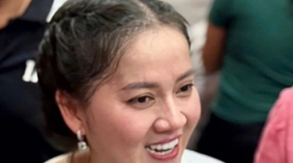 Hồng Loan nói gì sau phiên tòa hưởng 85% tài sản của NSƯT Vũ Linh? 30 Hồng Loan nói gì sau phiên tòa hưởng 85% tài sản của NSƯT Vũ Linh? adt1741840453 hong loan noi gi sau phien toa huong anh cat 3 2 auto cropjpg