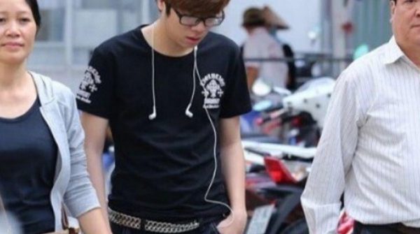 Bùi Anh Tuấn biến mất một thời gian dài: Muốn giải nghệ vì nghĩ mình "không xứng", giờ bật khóc xin lỗi bố mẹ adt1741930615 5661 235 thumbnail anh cat 3 2 auto cropjpg