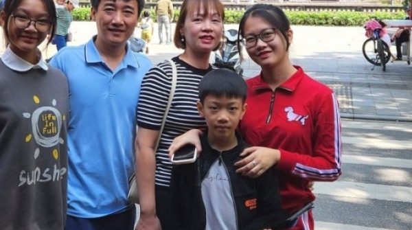 Làm việc ở Hà Nội, nam giảng viên vẫn chọn về quê sống, mỗi ngày đi hơn 100km 27 Làm việc ở Hà Nội, nam giảng viên vẫn chọn về quê sống, mỗi ngày đi hơn 100km adt1742171919 lam viec o ha noi nam giang vien van anh cat 3 2 auto cropjpg