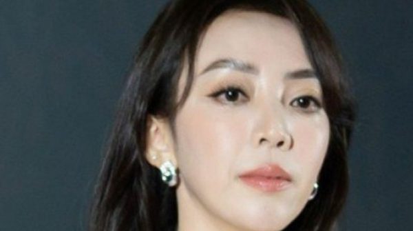 Phiên tòa kháng cáo: Thu Trang phải trả đối tác hơn 1,3 tỷ đồng 27 Phiên tòa kháng cáo: Thu Trang phải trả đối tác hơn 1,3 tỷ đồng adt1743155342 thu trang tien luat 2 1213 7261 366 anh cat 3 2 auto cropjpg