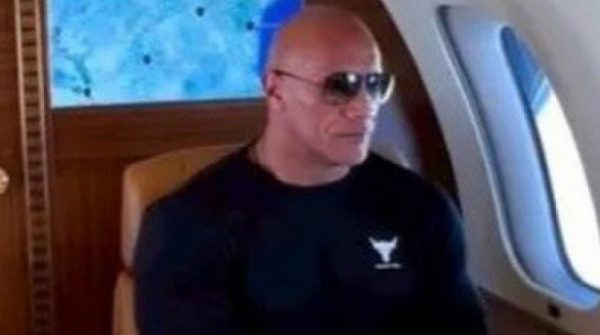 Máy bay riêng của tài tử The Rock gặp sự cố giữa không trung adt1743494098 trong tai 49972 40 82 270 521 crop 4 anh cat 3 2 auto cropjpg