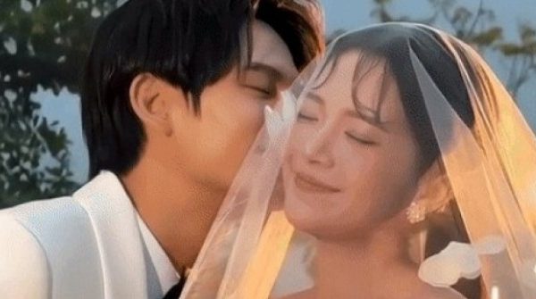 Cặp diễn viên chính 'Cha tôi người ở lại' chụp ảnh cưới khiến fan xôn xao adt1743644412 cap dien vien chinh cha toi nguoi o anh cat 3 2 auto cropjpg