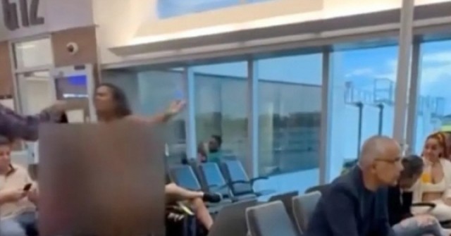 Cô gái cởi phăng quần áo trả cho bạn trai khiến sân bay náo loạn adt1743651096 co gai coi phang quan ao tra cho ban anh cat 3 2 auto cropjpg 1