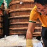 Thạc sĩ về quê phục hồi nghề 40 năm của gia đình, kiếm bạc tỷ mỗi năm adt1743983116 thac si ve que phuc hoi nghe 40 nam anh cat 3 2 auto cropjpeg