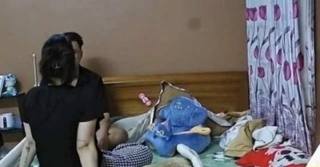 adt1744462299-tu-vu-chong-dj-danh-vo-ngam-chuyen-p-anh-cat-3-2-auto-cropjpg-1 Từ vụ chồng DJ đánh vợ ngẫm chuyện phụ nữ có nên dễ dàng tha thứ? adt1744462299 tu vu chong dj danh vo ngam chuyen p anh cat 3 2 auto cropjpg 1