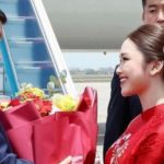 Nữ sinh Học viện Ngoại giao chia sẻ khoảnh khắc tặng hoa Tổng Bí thư, Chủ tịch nước Trung Quốc Tập Cận Bình adt1744783547 tienphong xuanlinh nguonttxvn 5463 3 anh cat 3 2 auto cropjpg