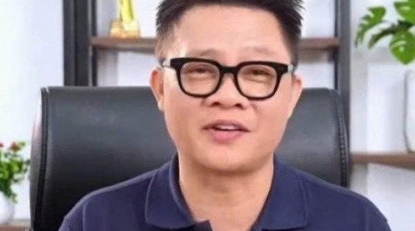 BTV Quang Minh làm việc với cơ quan chức năng về quảng cáo sữa adt1745026349 btv quang minh toi khong quang cao s anh cat 3 2 auto cropjpg