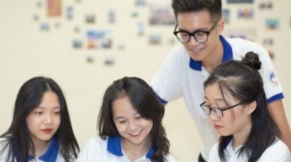 5 ngành học ở Việt Nam không bao giờ lo thất nghiệp, lương tới 100 triệu đồng/tháng, luôn "khát" nhân lực adt1745047576 5485 64 local 4 anh cat 3 2 auto cropjpg