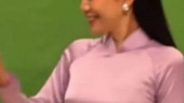 Vụ MC Bích Hồng phát ngôn gây phẫn nộ: Phút nông nổi lộ khoảng trống nhận thức 29 Vụ MC Bích Hồng phát ngôn gây phẫn nộ: Phút nông nổi lộ khoảng trống nhận thức adt1745197849 vu mc bich hong phat ngon gay phan n anh cat 3 2 auto cropjpg