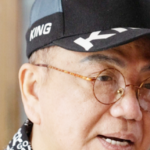 Danh hài "khét tiếng ăn chơi" một thời: Cuộc sống U70 giờ ra sao? adt1745306737 tio 8737 29 0 664 1213 crop 04045 anh cat 3 2 auto croppng