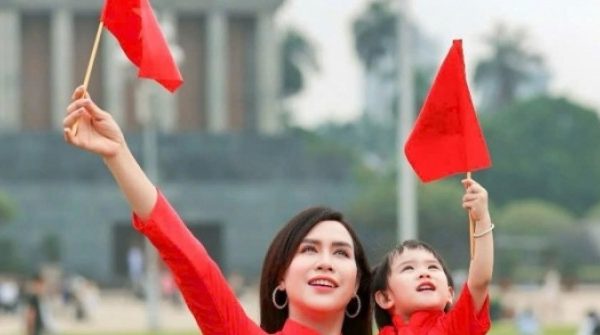 Hình ảnh gây sốt của nữ diễn viên quen mặt là Thiếu tá công an adt1745367928 hinh anh gay sot cua nu dien vien qu anh cat 3 2 auto cropjpg