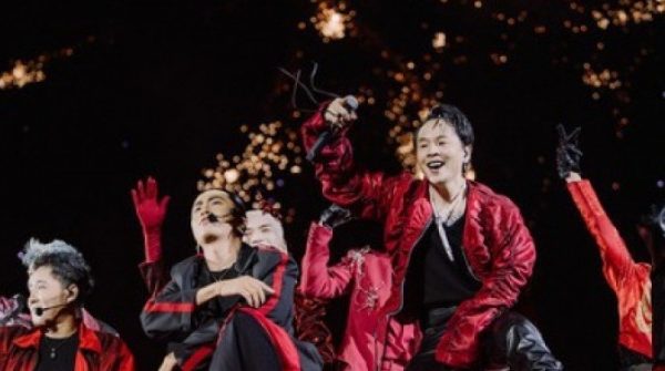 Live concert "Anh trai vượt ngàn chông gai" có còn hot? adt1745375436 5 7 644 0 0 1600 2560 crop 29259 anh cat 3 2 auto cropjpg