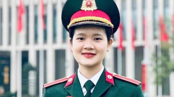 Thủ khoa đầu tiên của Học viện Quân y được phong hàm thượng úy 29 Thủ khoa đầu tiên của Học viện Quân y được phong hàm thượng úy adt1745572013 fdb1d0a4d73f64613d2e 467 8517 1900 9 anh cat 3 2 auto cropjpg