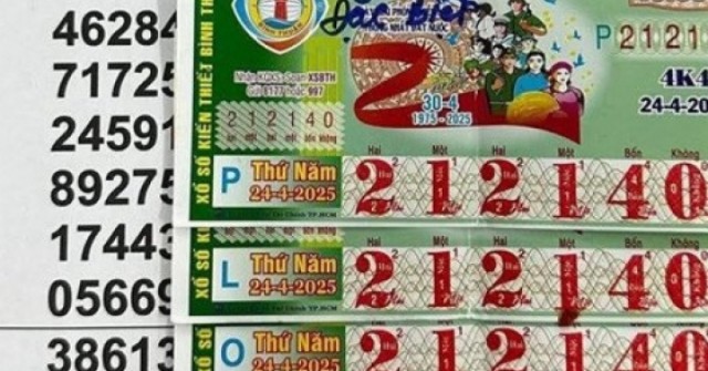 adt1745653376-trung-5-to-ve-so-doc-dac-nguoi-dan-o-anh-cat-3-2-auto-cropjpg-1 Trúng 5 tờ vé số độc đắc, người đàn ông ở Vĩnh Long đưa 6 người đi nhận giải adt1745653376 trung 5 to ve so doc dac nguoi dan o anh cat 3 2 auto cropjpg 1