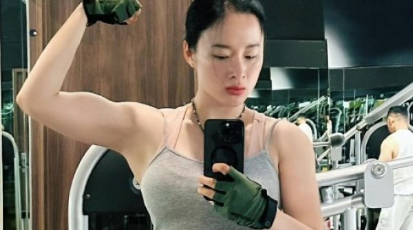 Ảnh sao 27/4: Angela Phương Trinh khoe cơ bắp và đường cong 'siêu thực' 27 Ảnh sao 27/4: Angela Phương Trinh khoe cơ bắp và đường cong 'siêu thực' adt1745710291 angela phuong trinh 1 6646 anh cat 3 2 auto cropjpg