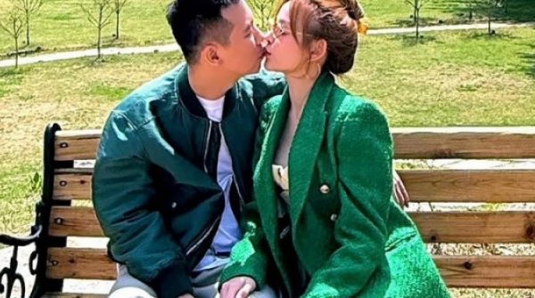 Huyền Baby khoe được chồng đại gia 'cưng như em bé' adt1745710347 huyenbaby1 1907 5959 4268 anh cat 3 2 auto cropjpg