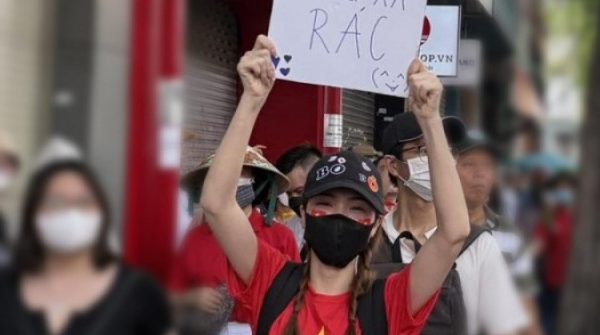 Hòa Minzy kêu gọi người dân không xả rác khi đi xem diễu binh adt1745730812 top 8535 6717 8709 anh cat 3 2 auto cropjpg