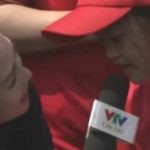 BTV Thuý Hằng VTV nhận cơn mưa lời khen vì màn phỏng vấn em bé trong đại lễ 30/4 adt1745999982 4 54270 anh cat 3 2 auto cropjpeg