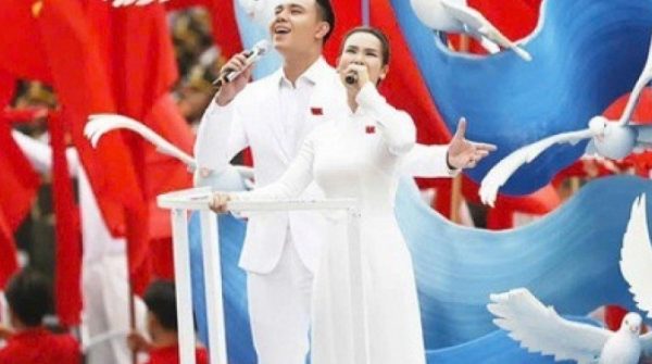 Bản hit quốc dân "Viết tiếp câu chuyện hòa bình": thành công và tranh cãi adt1746262357 ram noi gi ve viec hat ca khuc 2 ty anh cat 3 2 auto cropjpg