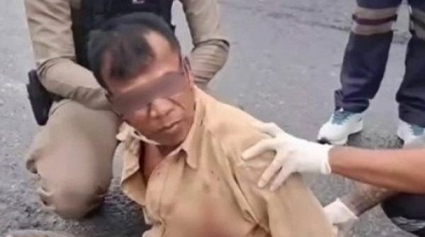 Chồng đi làm về đột xuất, bắt quả tang vợ ngoại tình và cái kết adt1747272217 chong di lam ve dot xuat bat qua tan anh cat 3 2 auto cropjpg