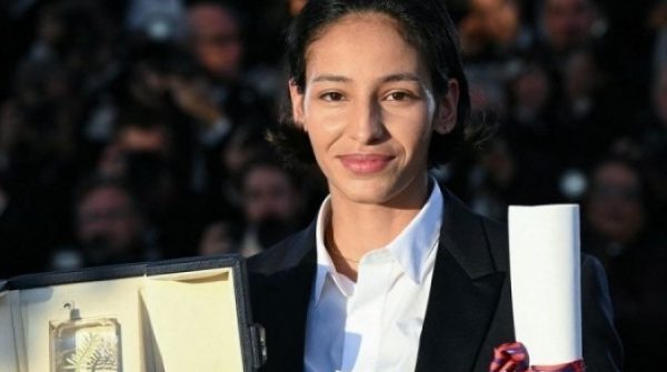 Vượt qua Thư Kỳ, diễn viên gen Z giành giải Cannes adt1748168411 cannes5 6669 3025 6754 anh cat 3 2 auto cropjpg