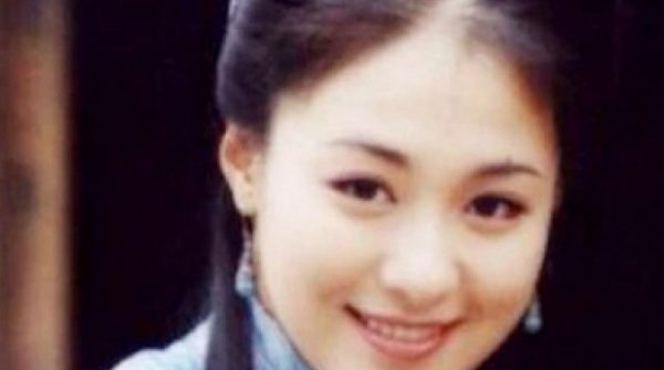 "Tình nhân trong mộng" của bao đấng mày râu, từng phải đổi tên vì Triệu Vy, hiện ra sao? 28 "Tình nhân trong mộng" của bao đấng mày râu, từng phải đổi tên vì Triệu Vy, hiện ra sao? adt1748245933 2 63813 59 0 441 730 crop 67838 anh cat 3 2 auto cropjpg