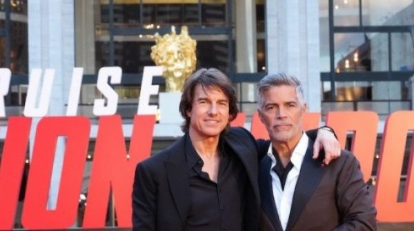 Diễn viên 63 tuổi đối đầu Tom Cruise trong bom tấn 10.000 tỷ là ai? 26 Diễn viên 63 tuổi đối đầu Tom Cruise trong bom tấn 10.000 tỷ là ai? adt1748400024 dien vien 63 tuoi doi dau tom cruise anh cat 3 2 auto cropjpg