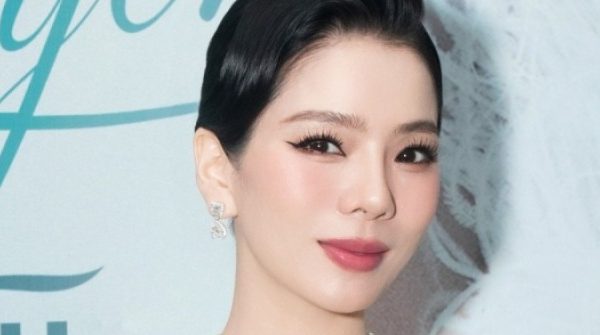 Lệ Quyên: 'Yêu Lâm Bảo Châu, tôi hát bolero hay hơn' 29 Lệ Quyên: 'Yêu Lâm Bảo Châu, tôi hát bolero hay hơn' adt1748963797 lquynramtcdkhctnhxa66 90 6198 5158 9 anh cat 3 2 auto cropjpg