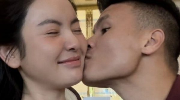 Chu Thanh Huyền khích lệ Quang Hải trước trận đấu với Malaysia 30 Chu Thanh Huyền khích lệ Quang Hải trước trận đấu với Malaysia adt1749441702 khic1 6461 5318 6688 anh cat 3 2 auto cropjpg