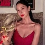 "Mỹ nhân hot nhất phố đi bộ Hà Nội” đổi đời nhờ lấy chồng tỷ phú, sống như bà hoàng trong biệt thự trăm tỷ adt1749606028 3436 922 thumbnail auto crop 750x563 anh cat 3 2 auto cropjpg