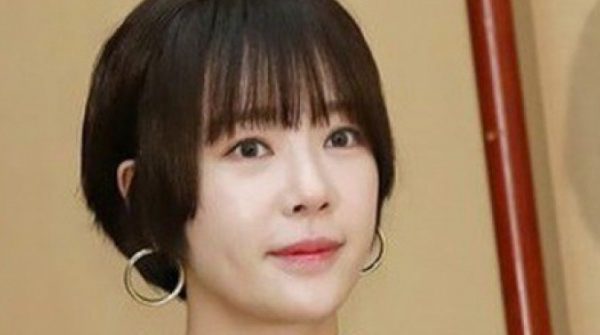 Nữ diễn viên nổi tiếng biển thủ công quỹ đã trả lại 80 tỷ đồng adt1750325666 picture15 6275 20 0 256 451 crop 000 anh cat 3 2 auto cropjpg