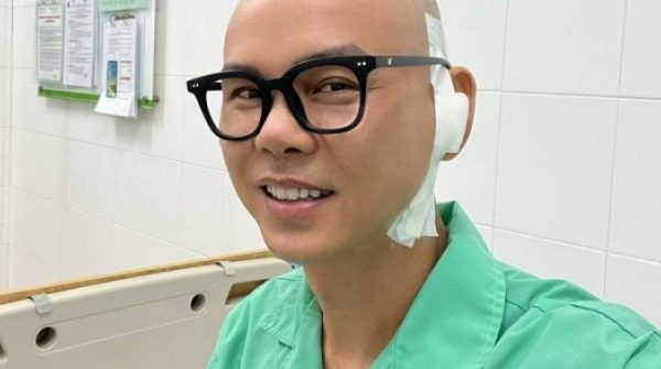 Sức khỏe Phan Đinh Tùng sau một tháng phẫu thuật vá màng nhĩ adt1750404396 pdt 5436 5569 7400 5620 anh cat 3 2 auto cropjpg
