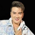 Đàm Vĩnh Hưng: 'Tôi mong sống lâu bên con' adt1750666734 damvinhhung 5997 7583 3573 anh cat 3 2 auto cropjpg