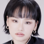 "Em xinh" Miu Lê lại bị "tóm dính" tình tứ với trai trẻ kém 5 tuổi adt1751444882 moi 2196 30 0 898 1658 crop 5583 anh cat 3 2 auto croppng