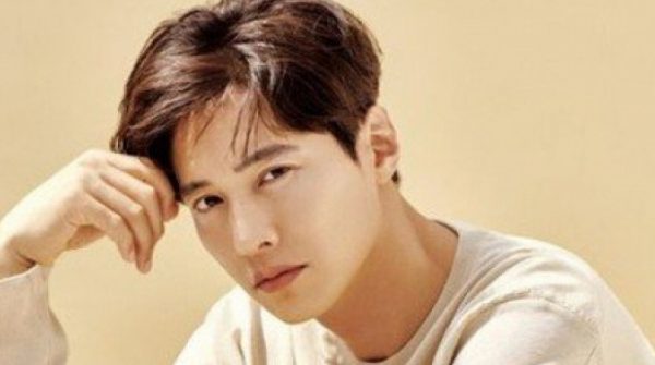 Ngôi sao ở ẩn 15 năm vẫn giàu có bậc nhất, ngoại hình "trẻ mãi không già" adt1751518603 picture21 17438 21 0 348 624 crop 84 anh cat 3 2 auto cropjpg