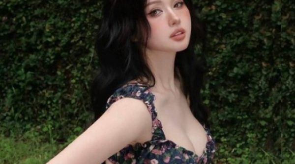 Ảnh sao 4/7: Tùng Dương khoe body vạm vỡ tuổi 41 adt1751593905 tam tit 3522 anh cat 3 2 auto cropjpg